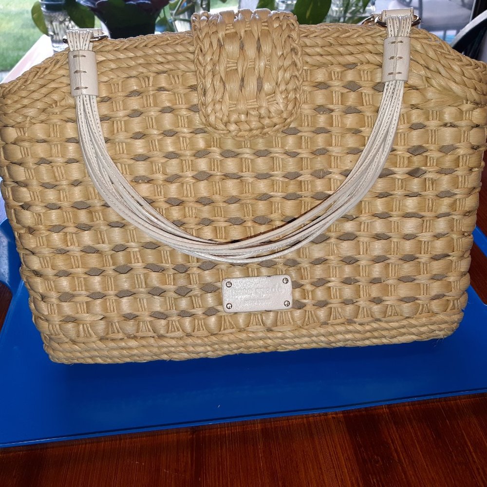 Kate Spade Darlington "Jackie" Handbag. - Picture 2 of 16
